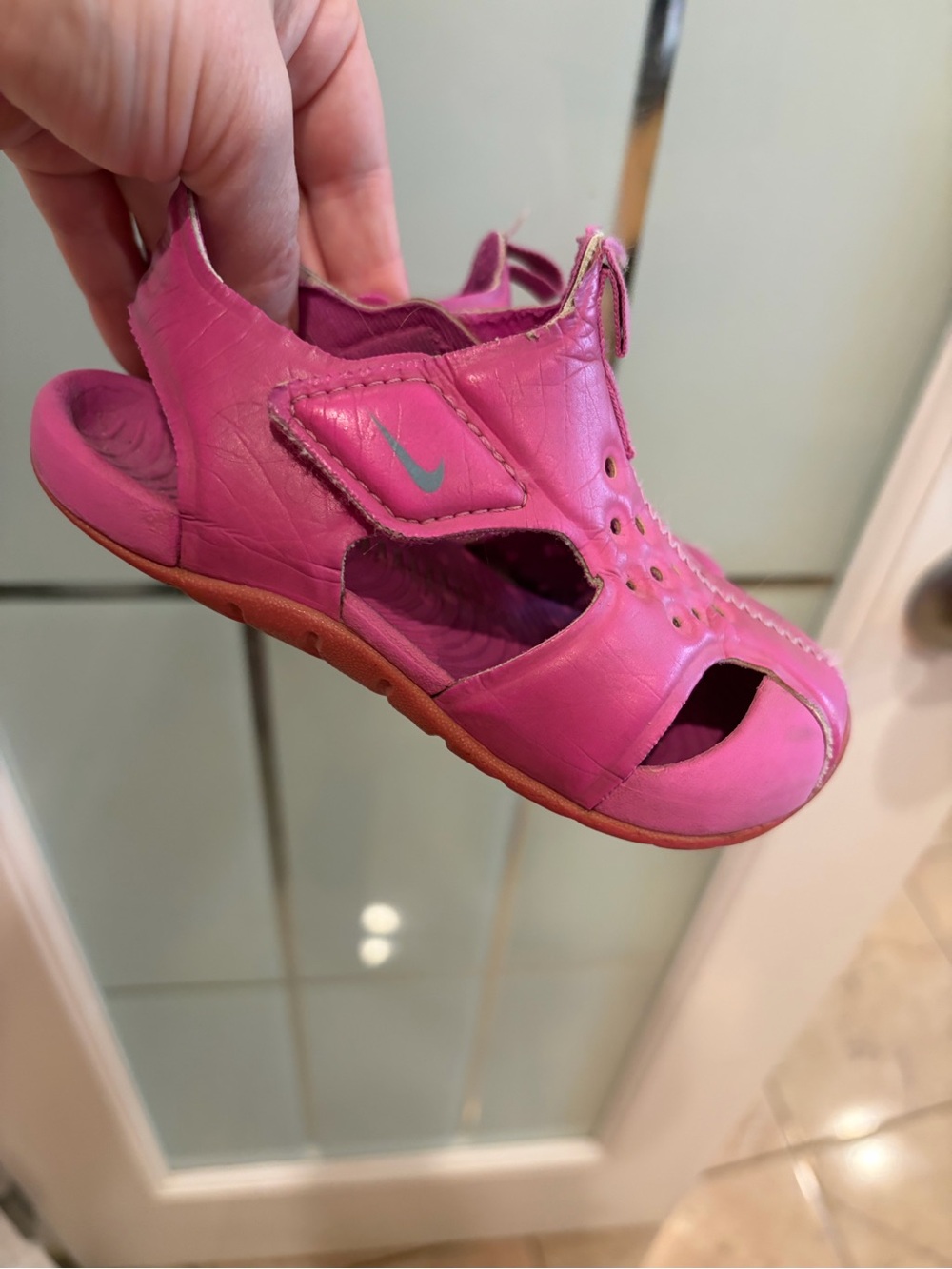 Nike toddler sandals size 5